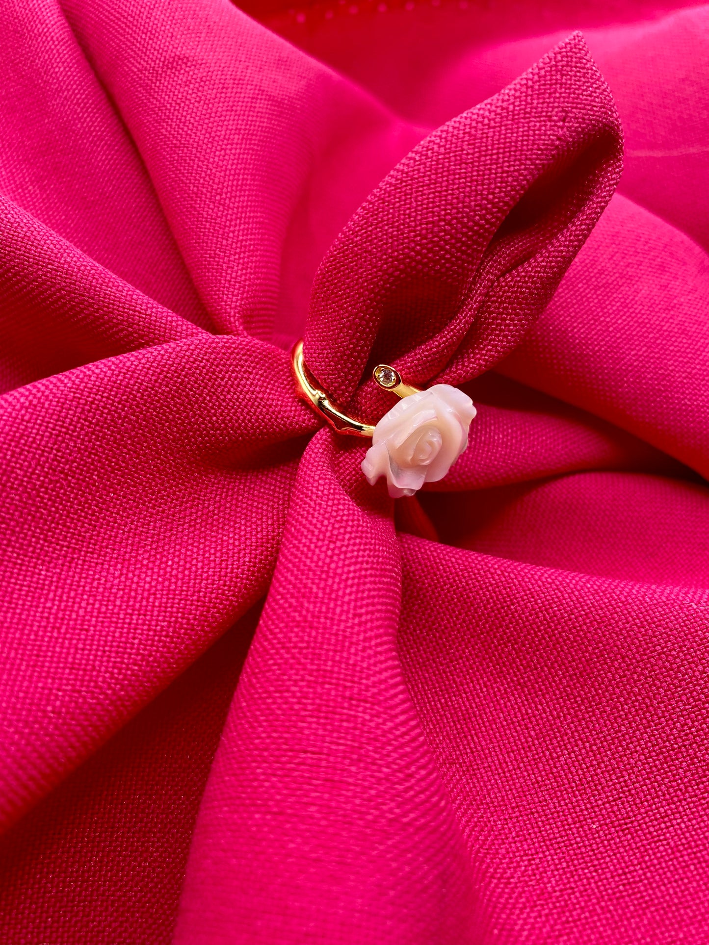 Nacre rose ring