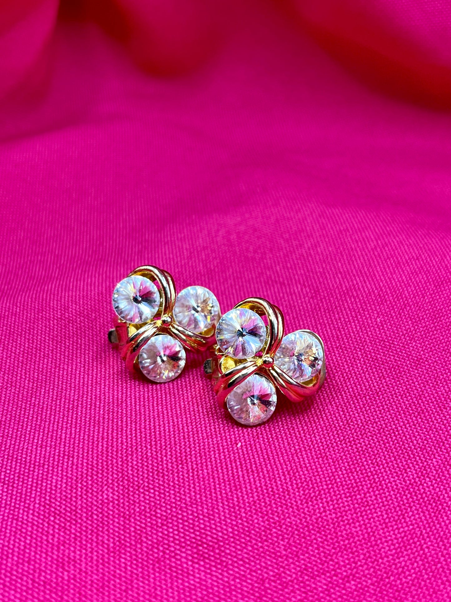 Three crystals clips