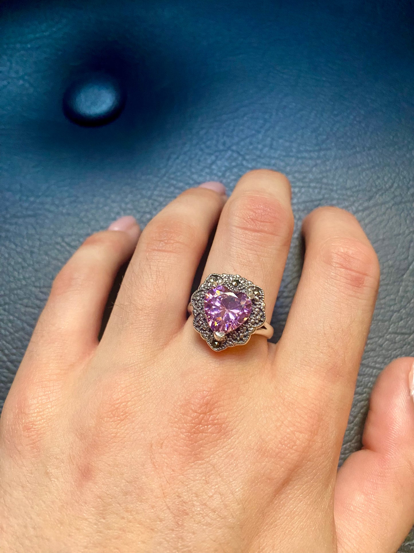 Bague en argent et cristal rose