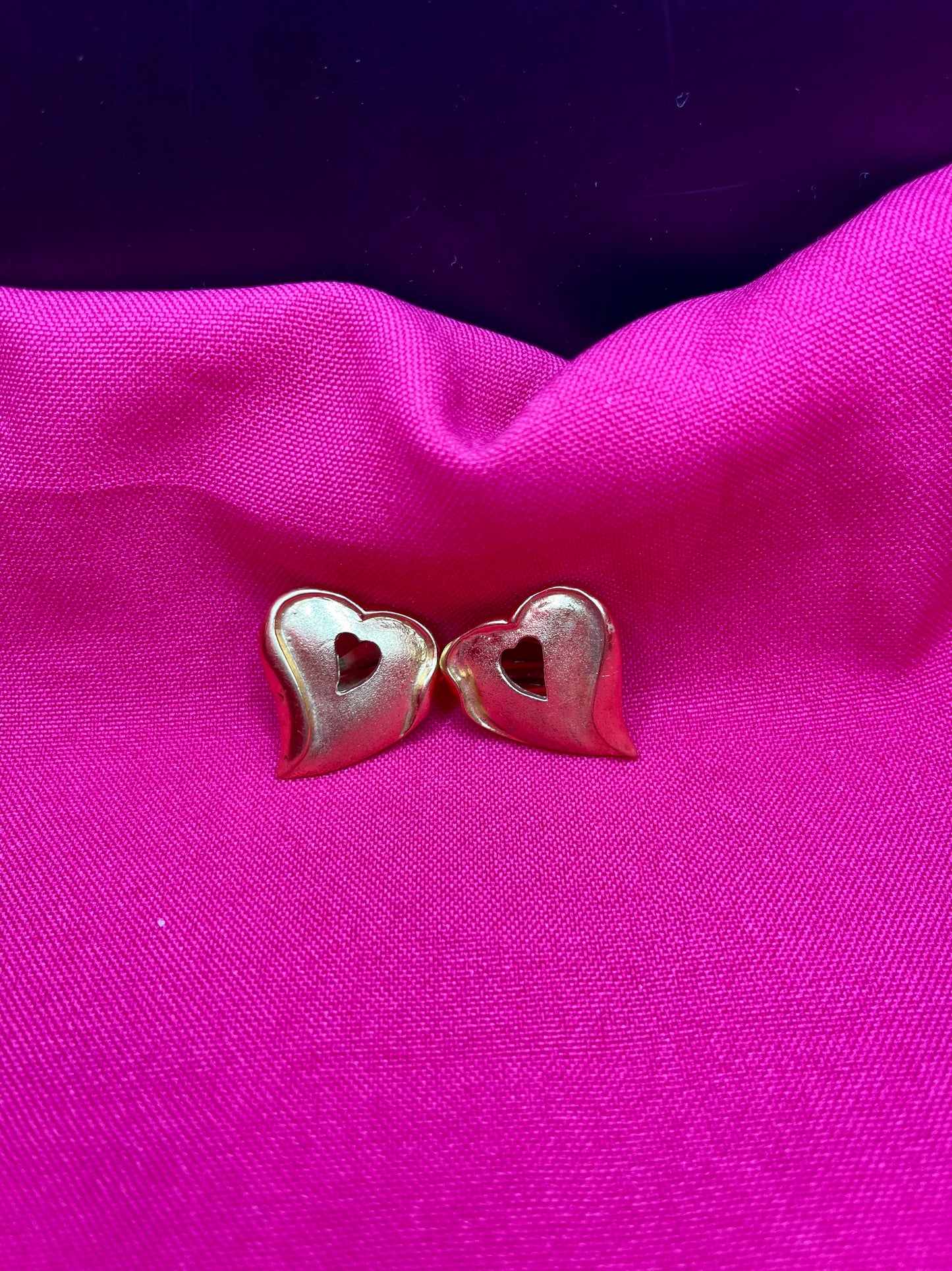 Heart matte gold clips
