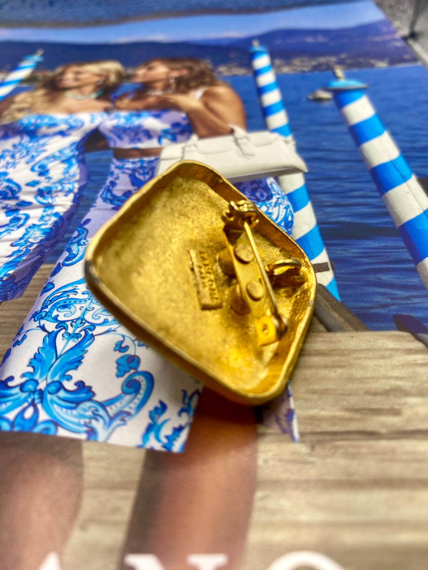 Pendentif et broche Lancôme parfum