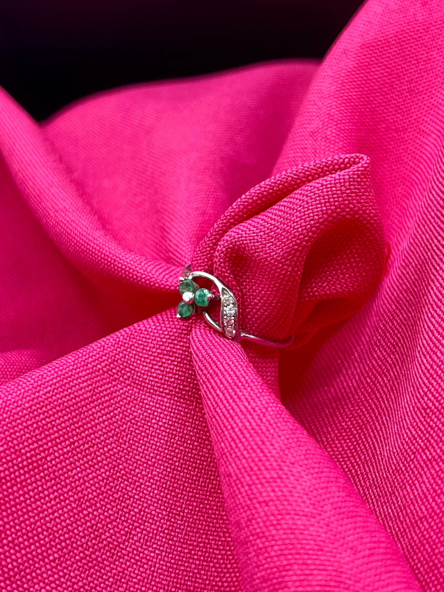Organic shape ring