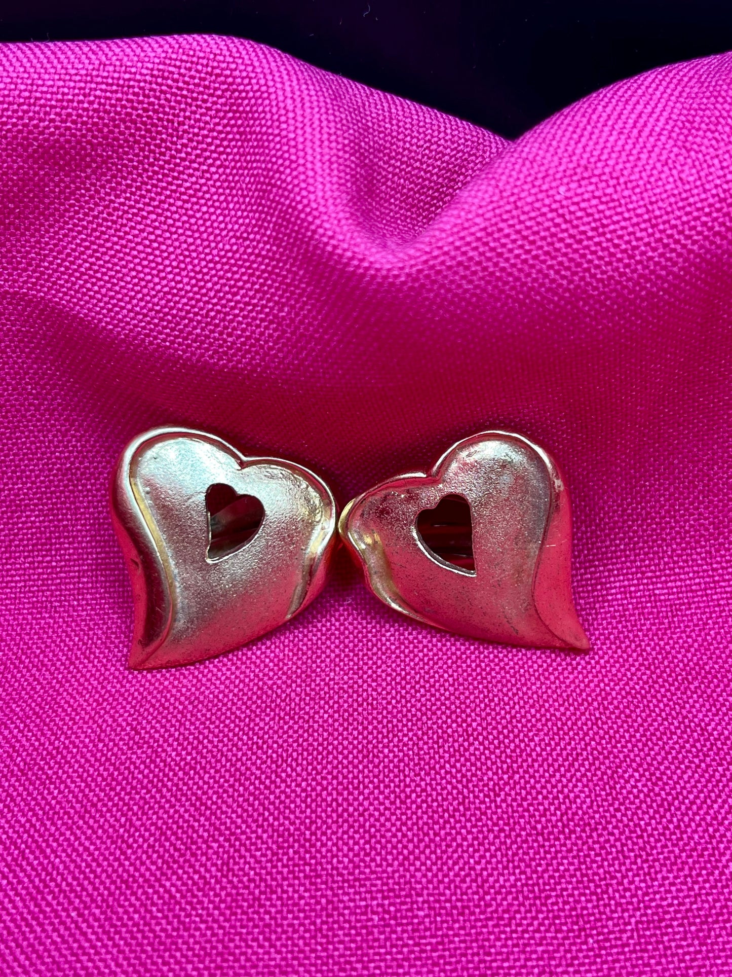Heart matte gold clips