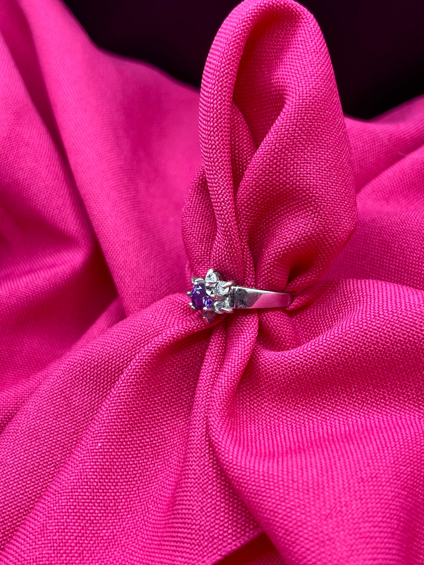 Daisy purple ring
