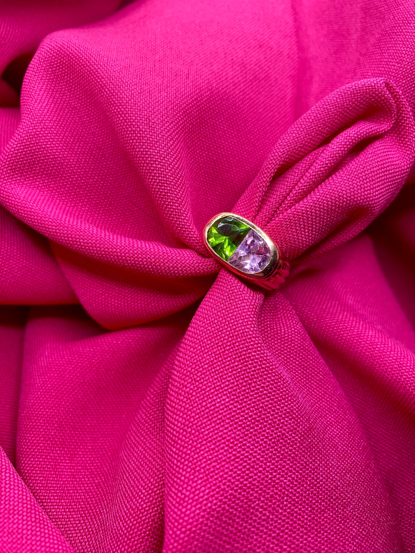 Bi-color ring