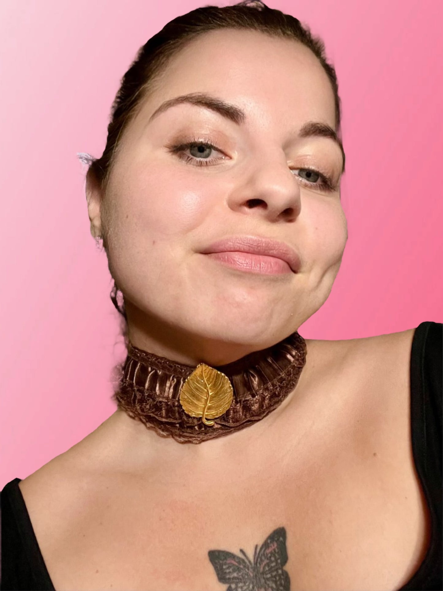 Leaf brooch