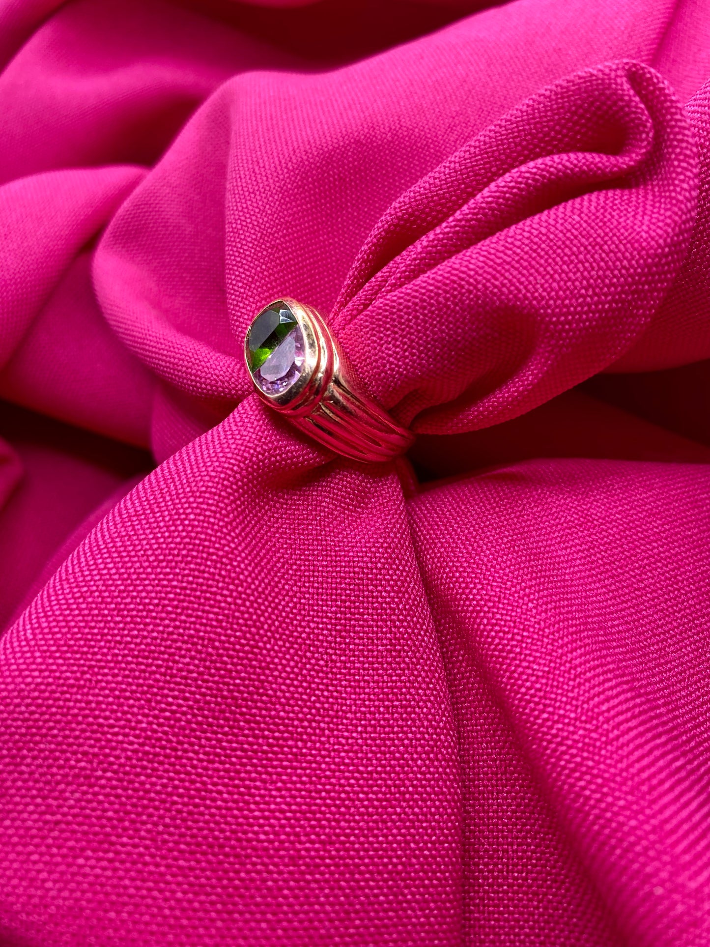 Bi-color ring