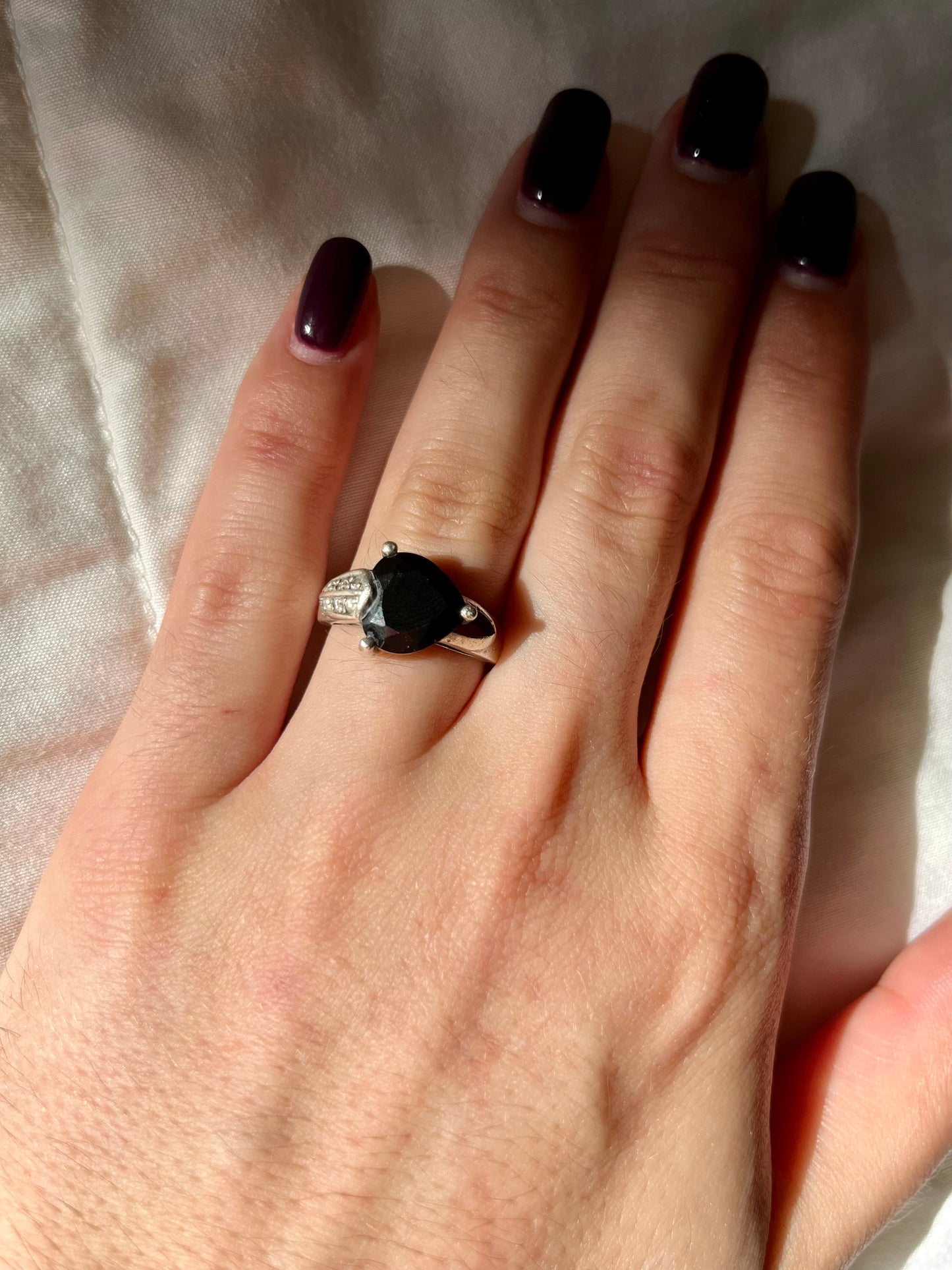 Black heart crystal ring