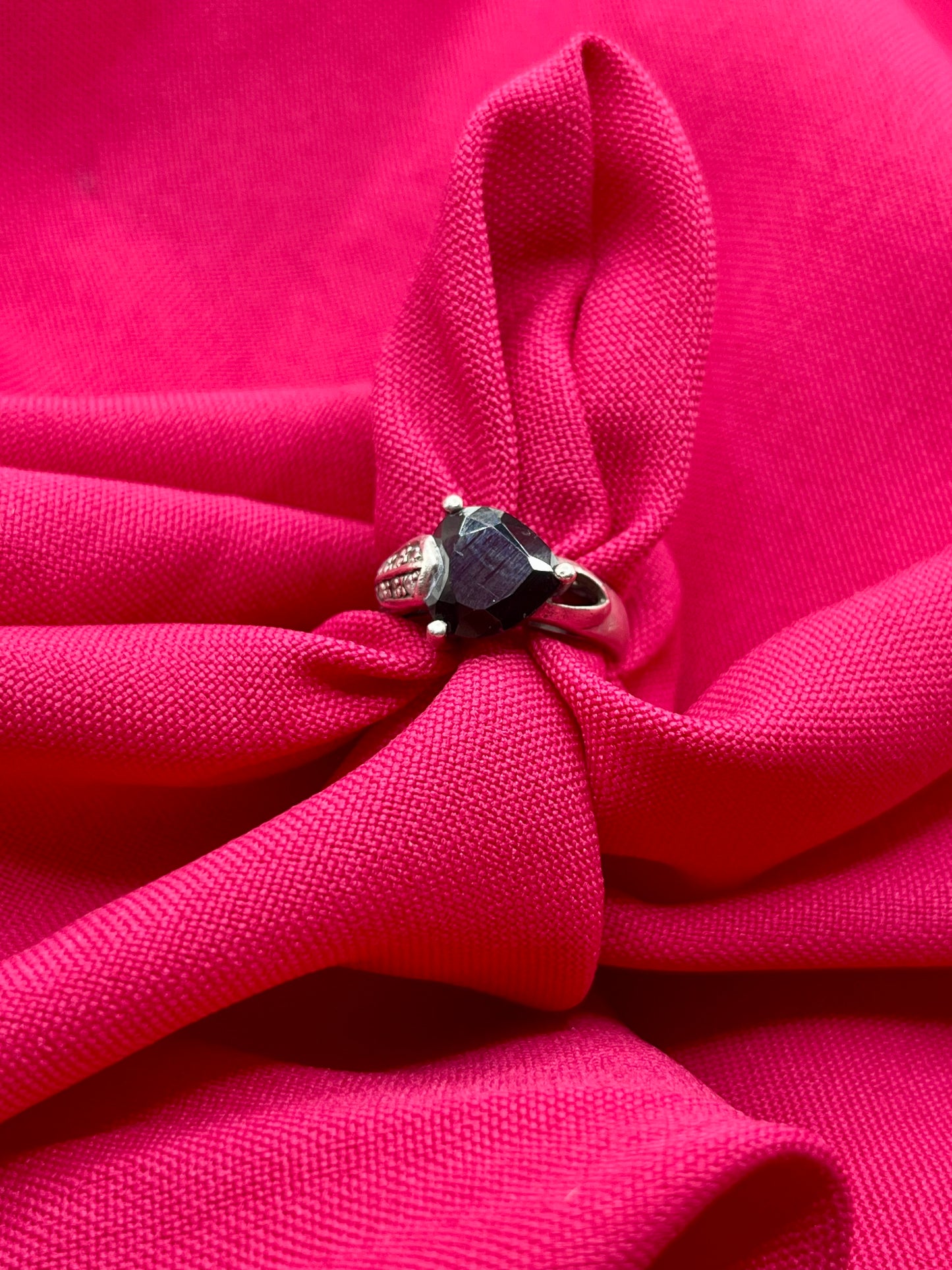 Black heart crystal ring