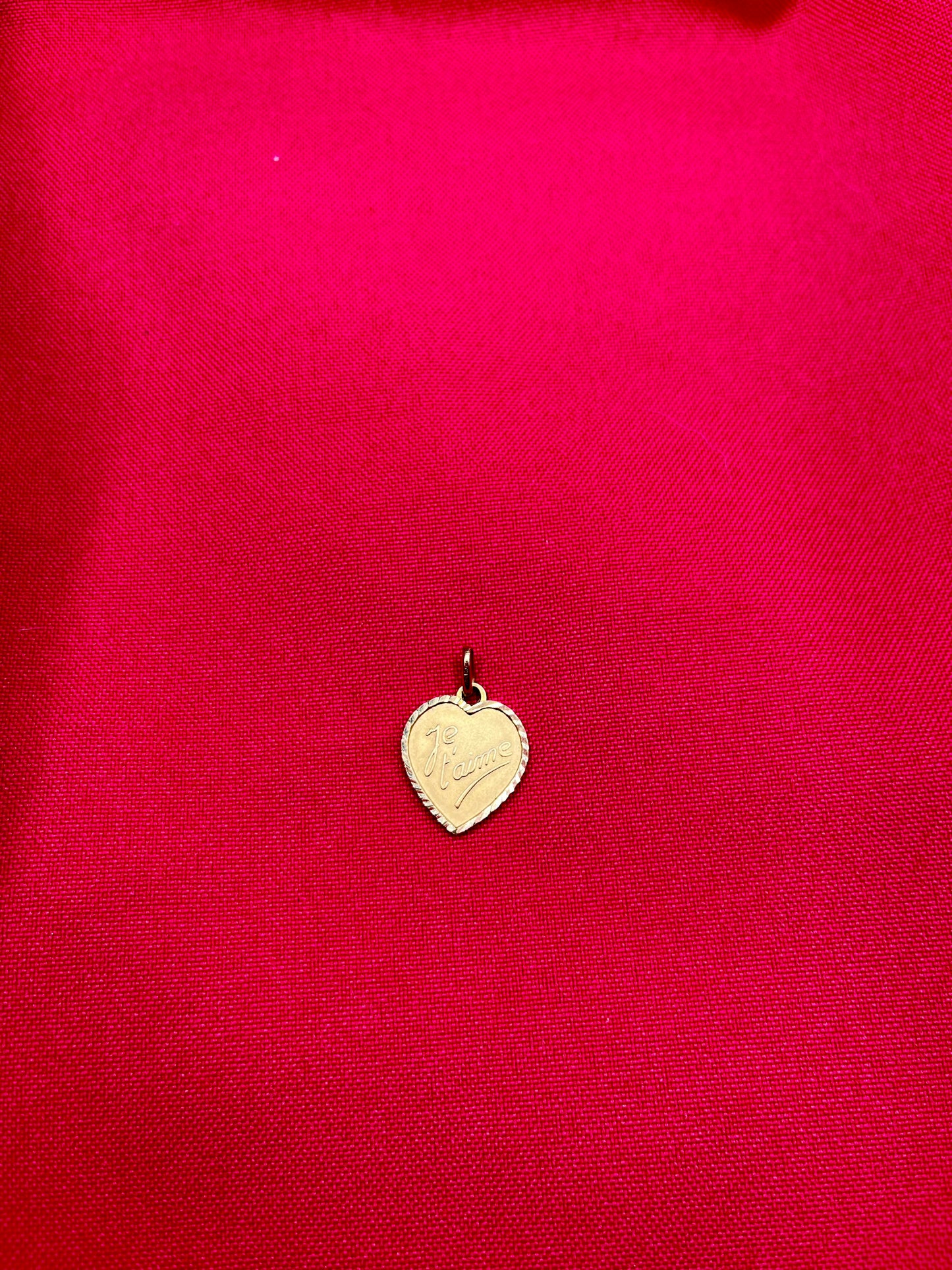 Je t’aime gold plated pendant