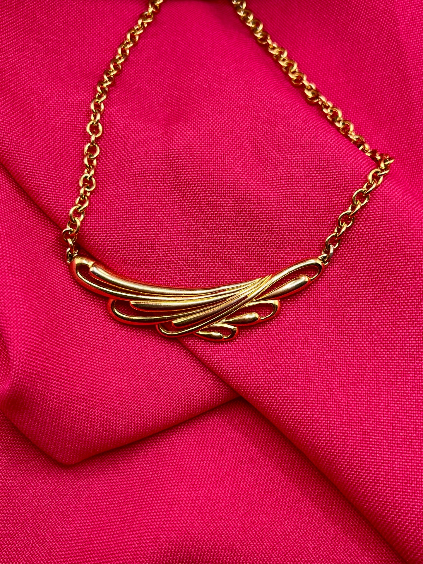 Monet necklace