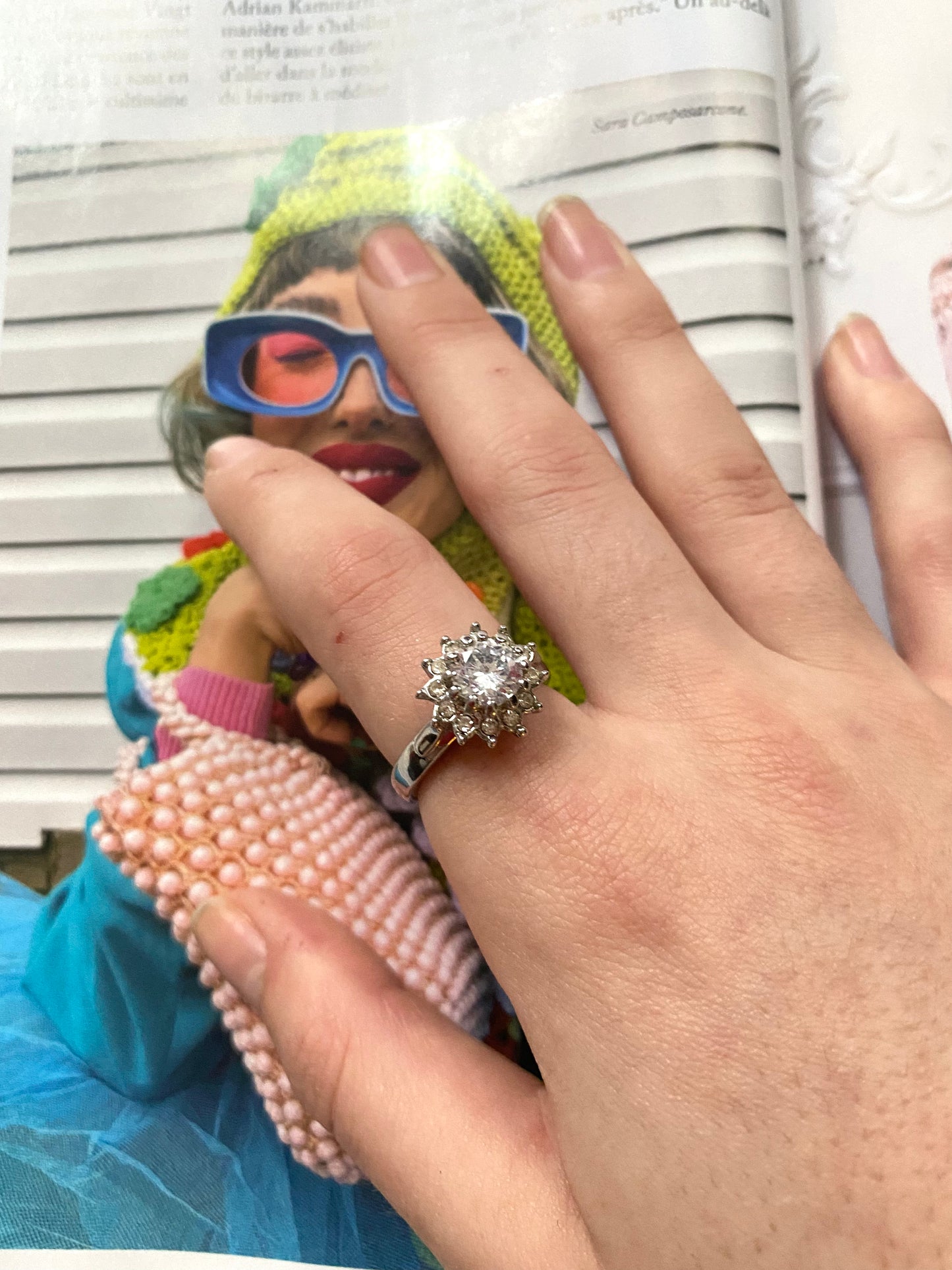Flower zirconiums ring
