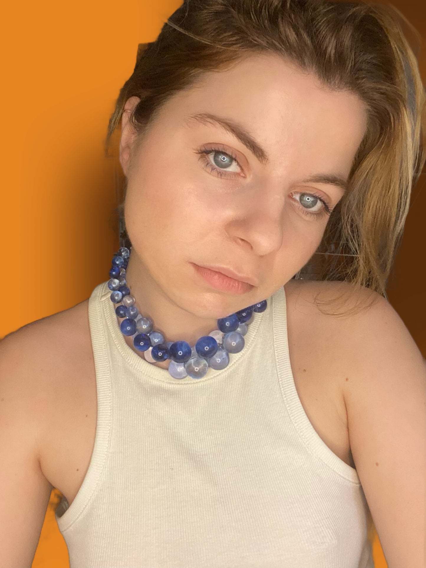 Collier perles bleues
