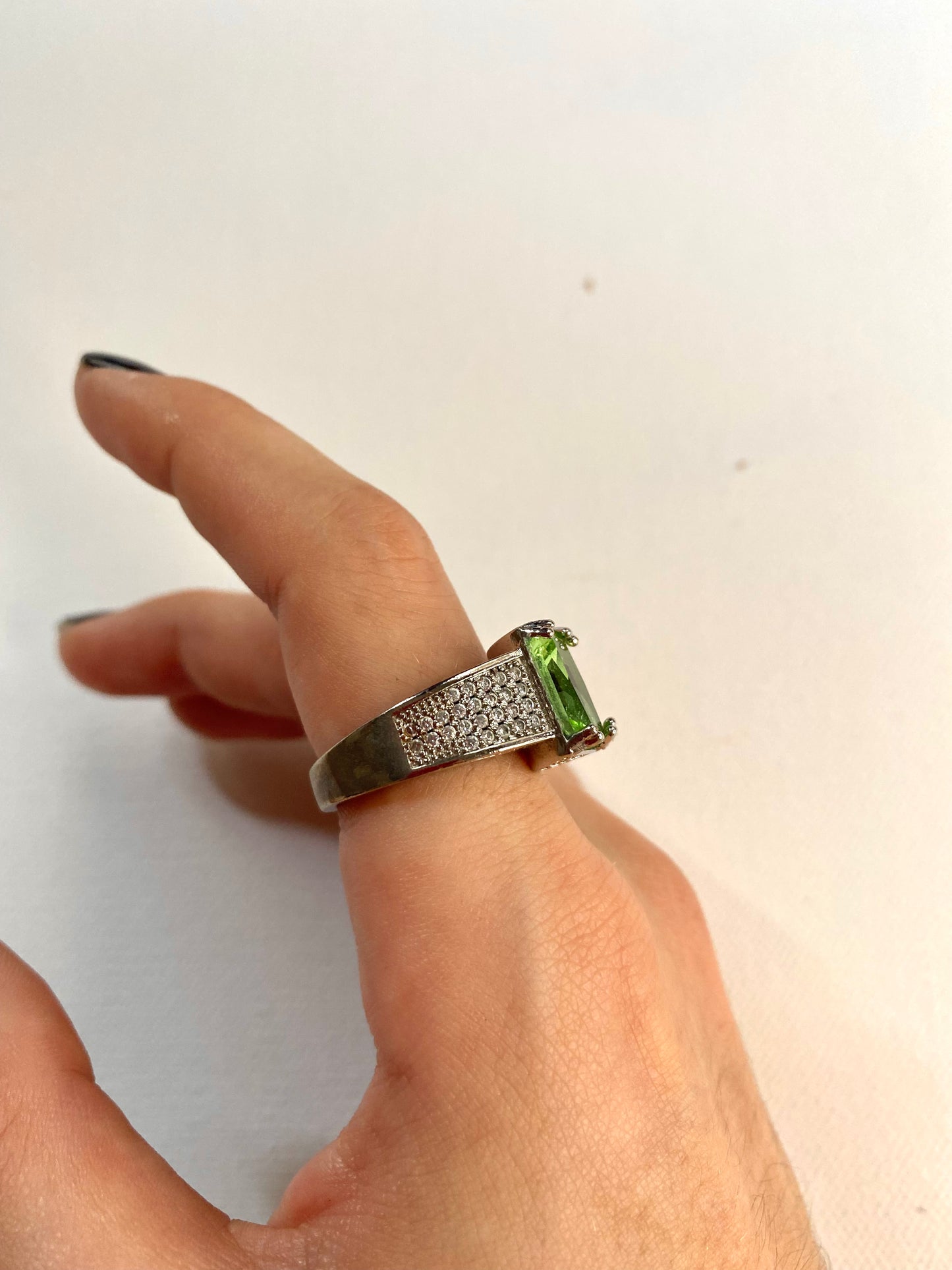 Rectangle green stone ring