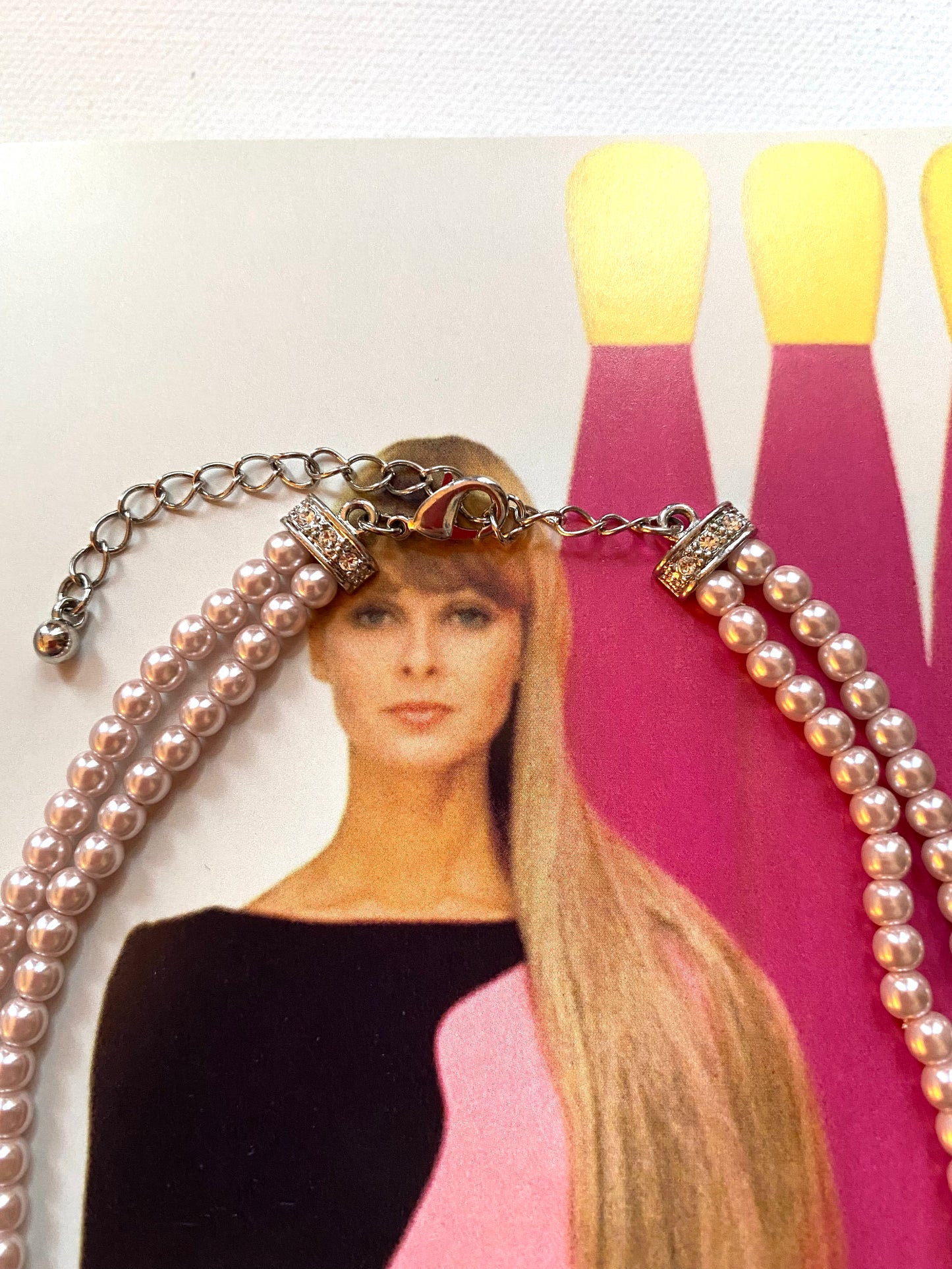 Pink pearls set