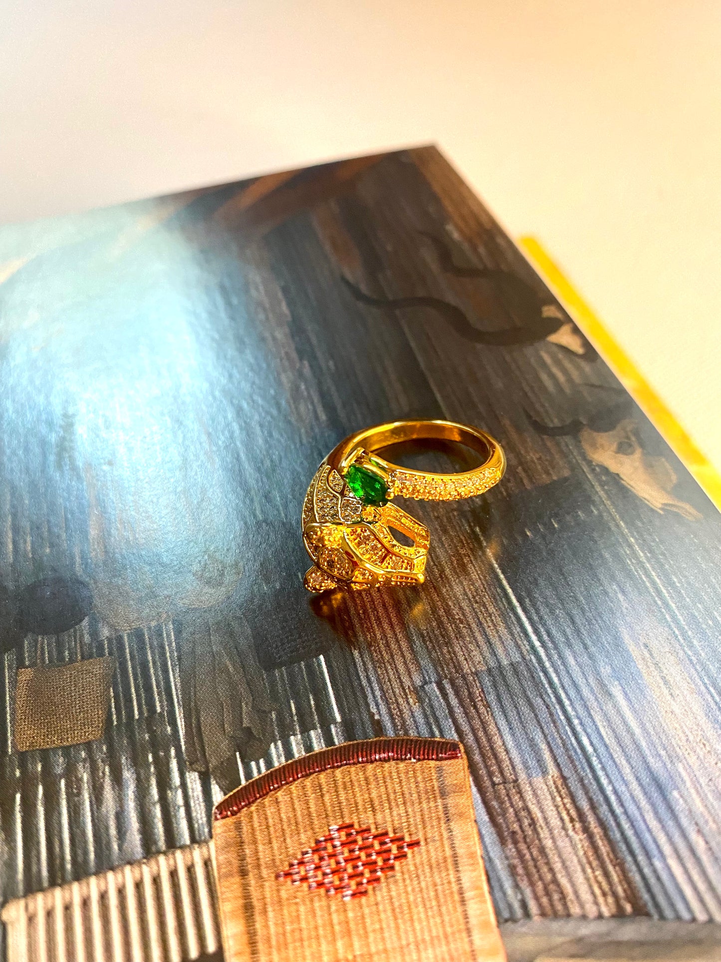 Panther gold ring
