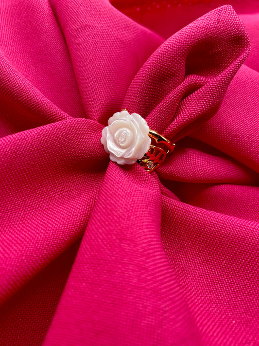 Nacre rose ring