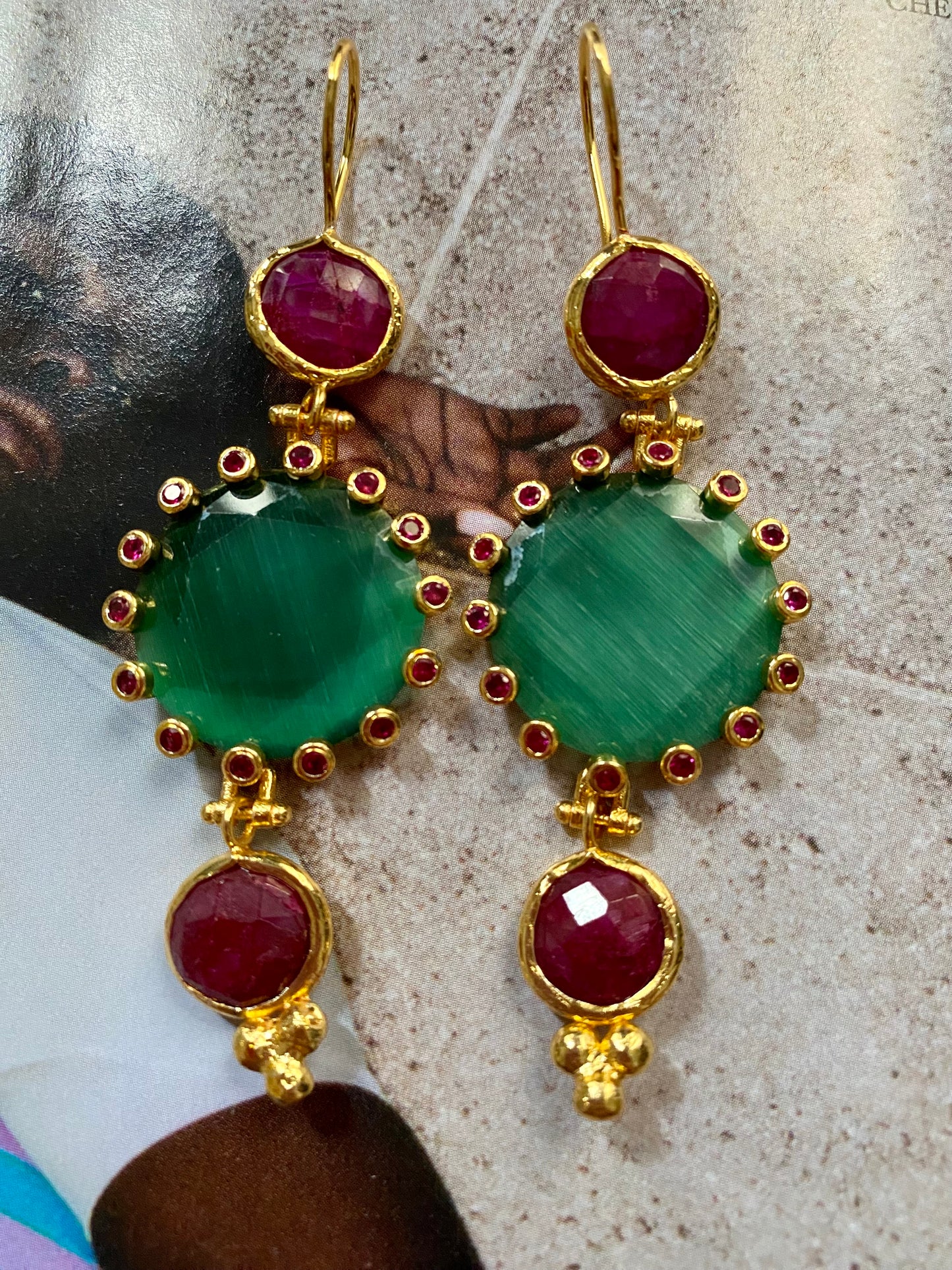 Cat’s eye and agate stones earrings