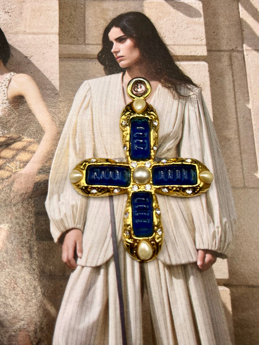 Oversize cross pendant