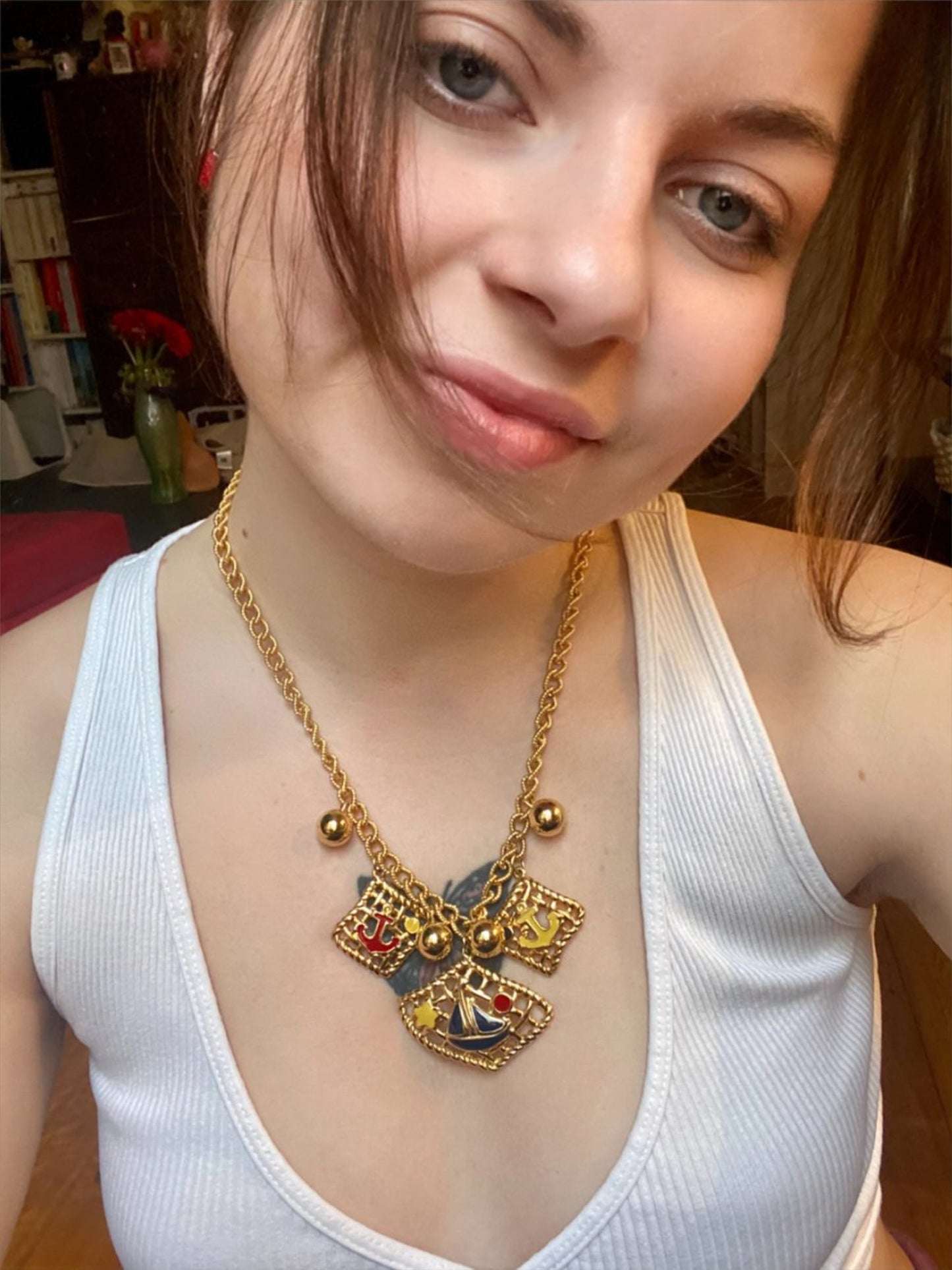 Boat necklace