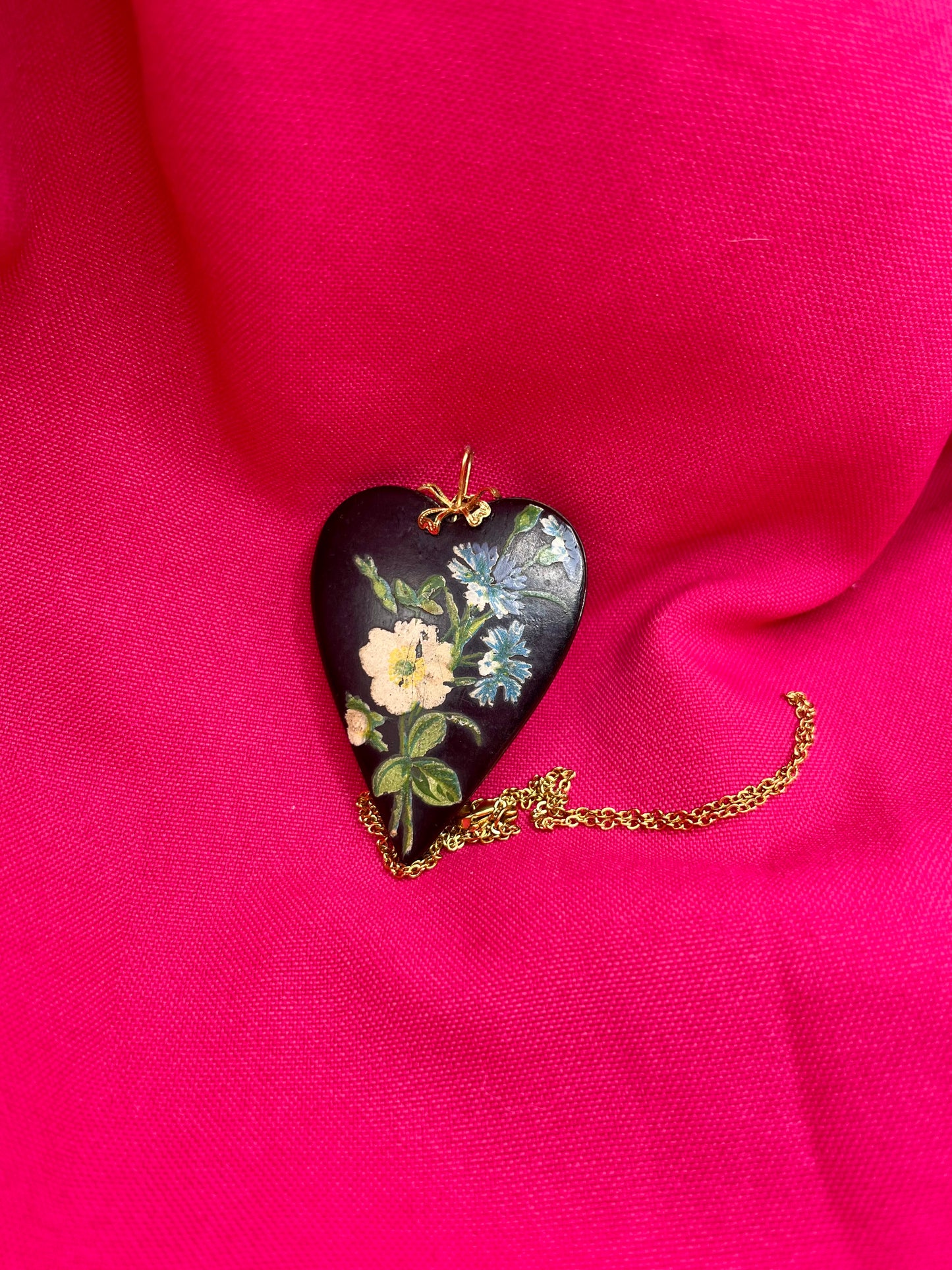 Wood painted necklace