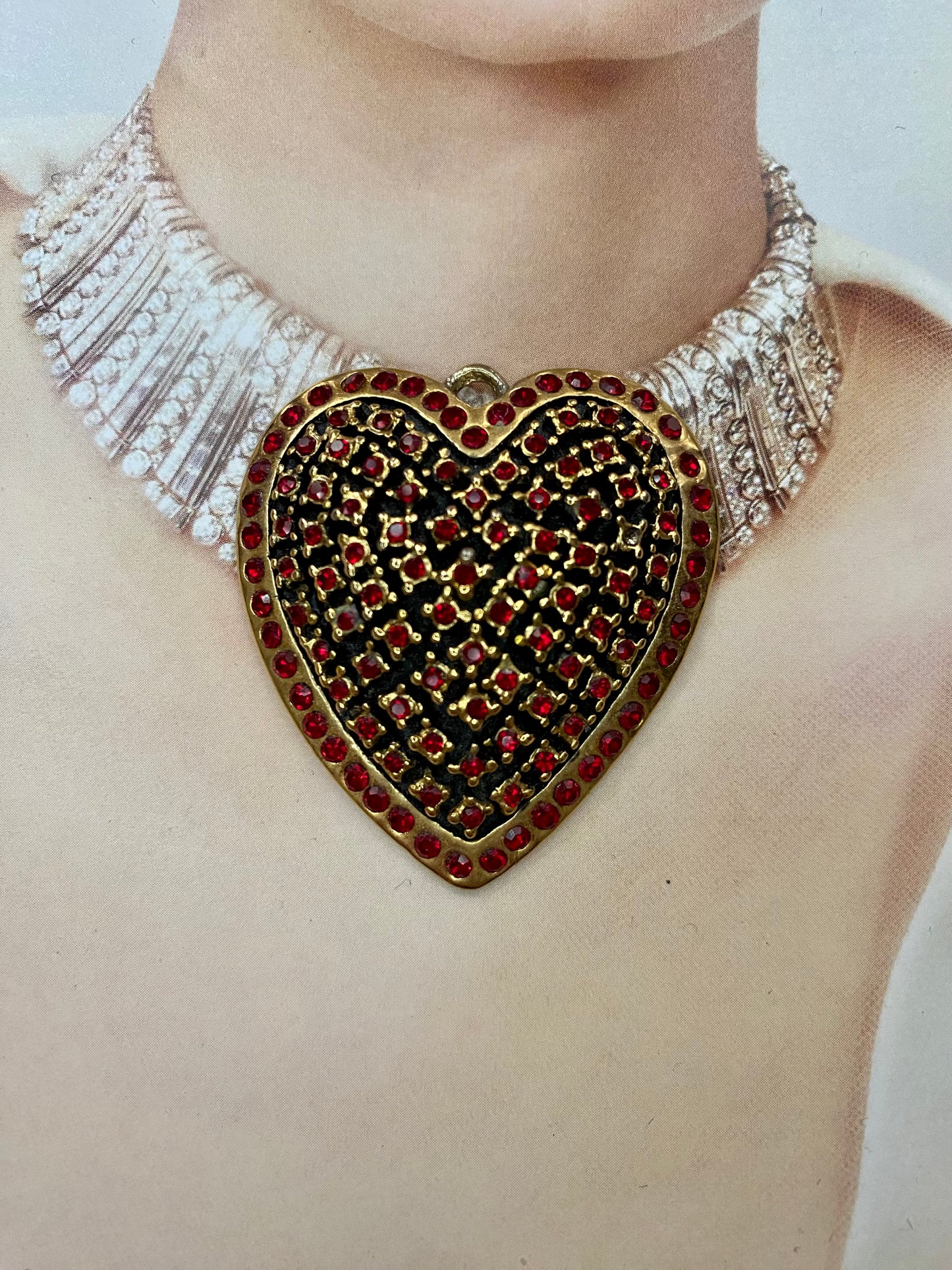 Red heart pendant