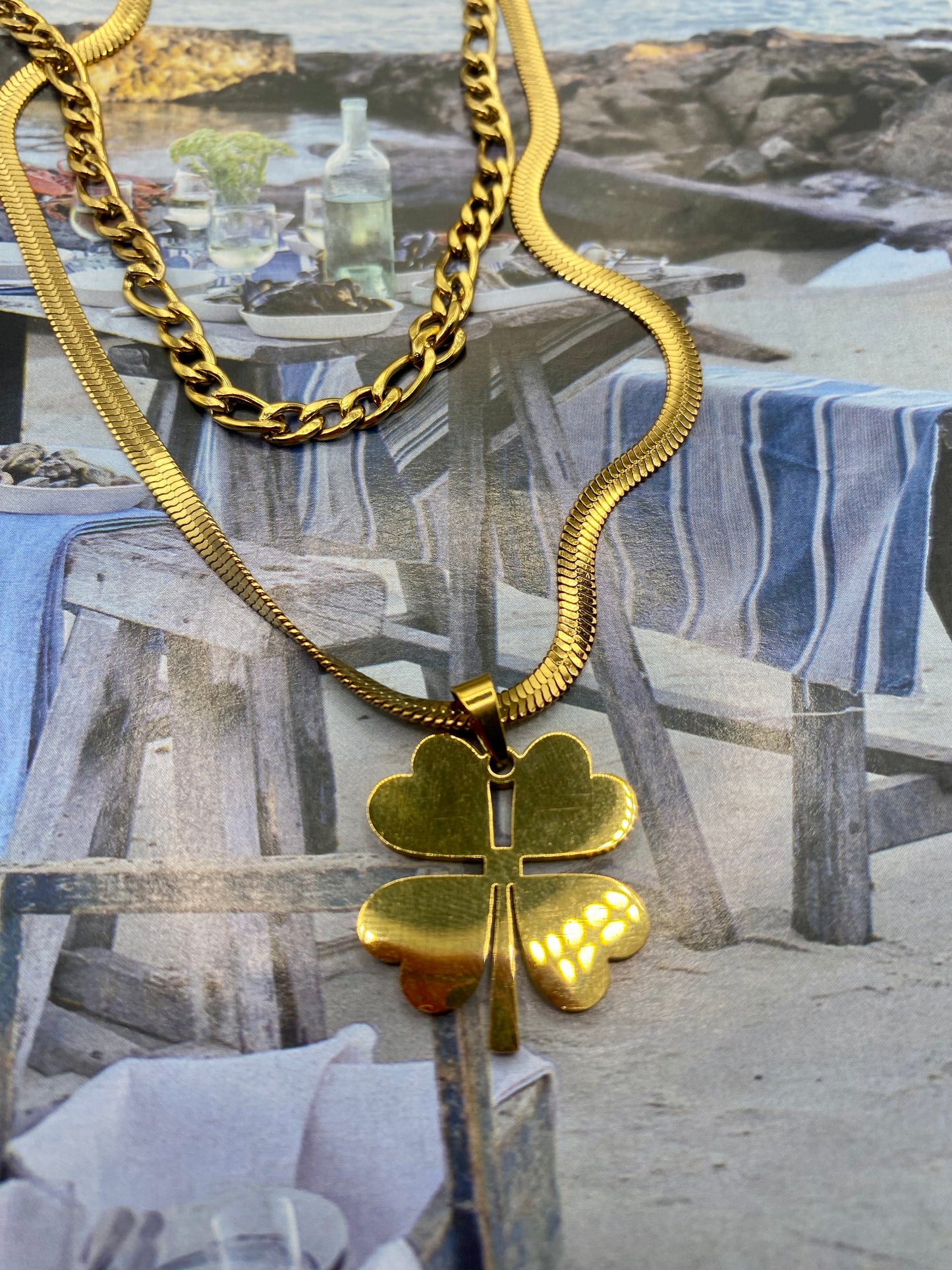 Lucky clover necklace