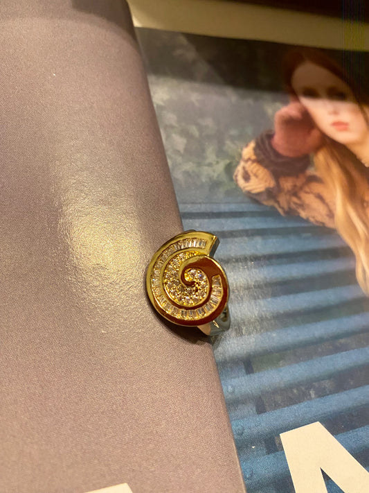 Snail ring
