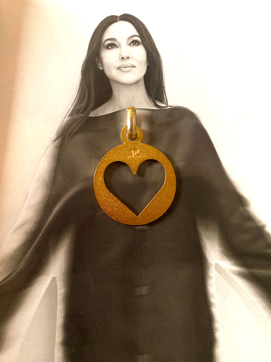 Courrèges pendant