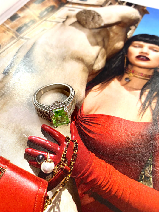 Rectangle green stone ring