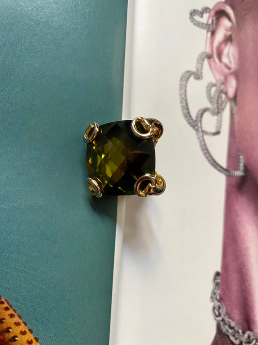 Green square ring