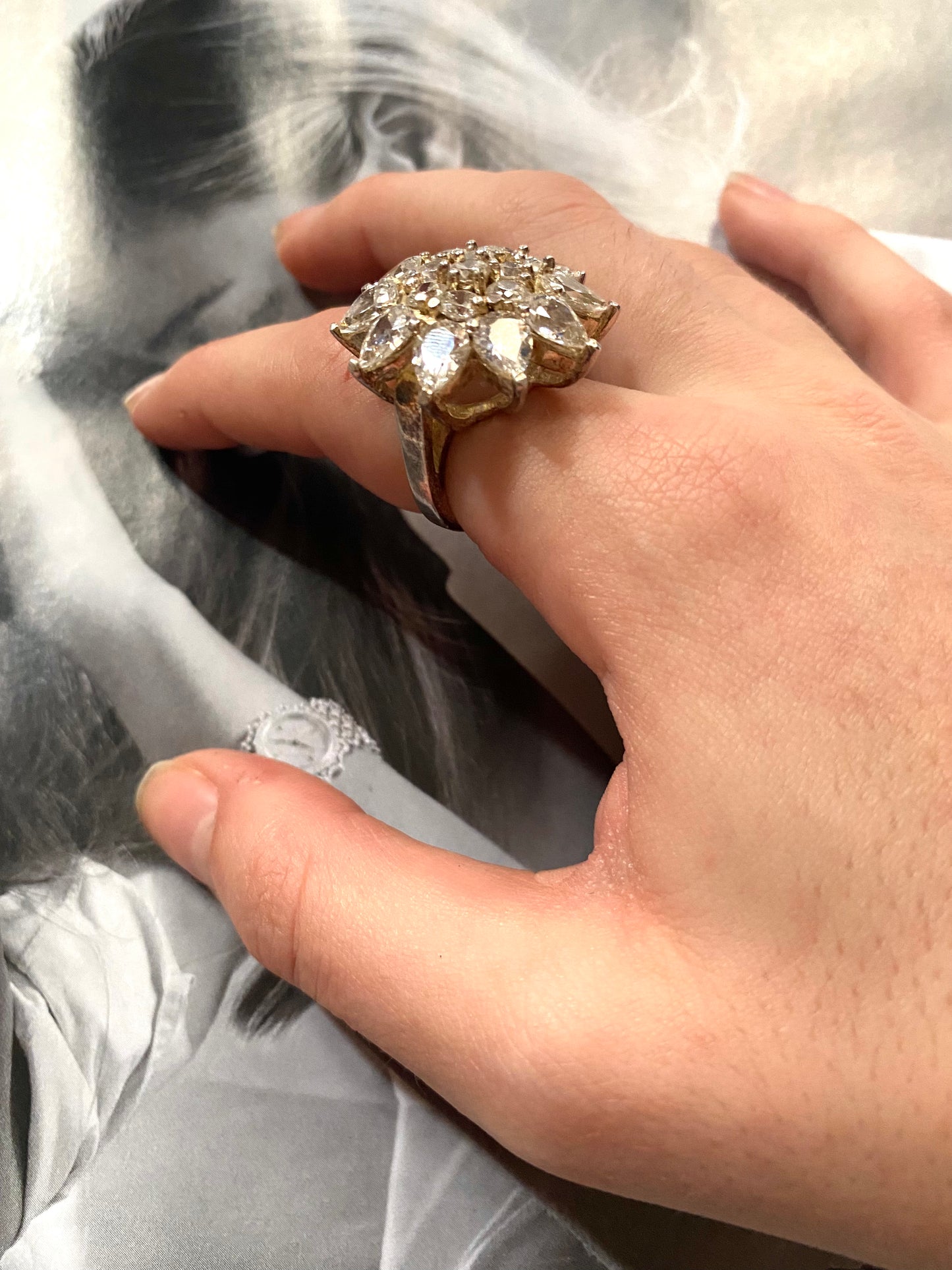 White crystals ring