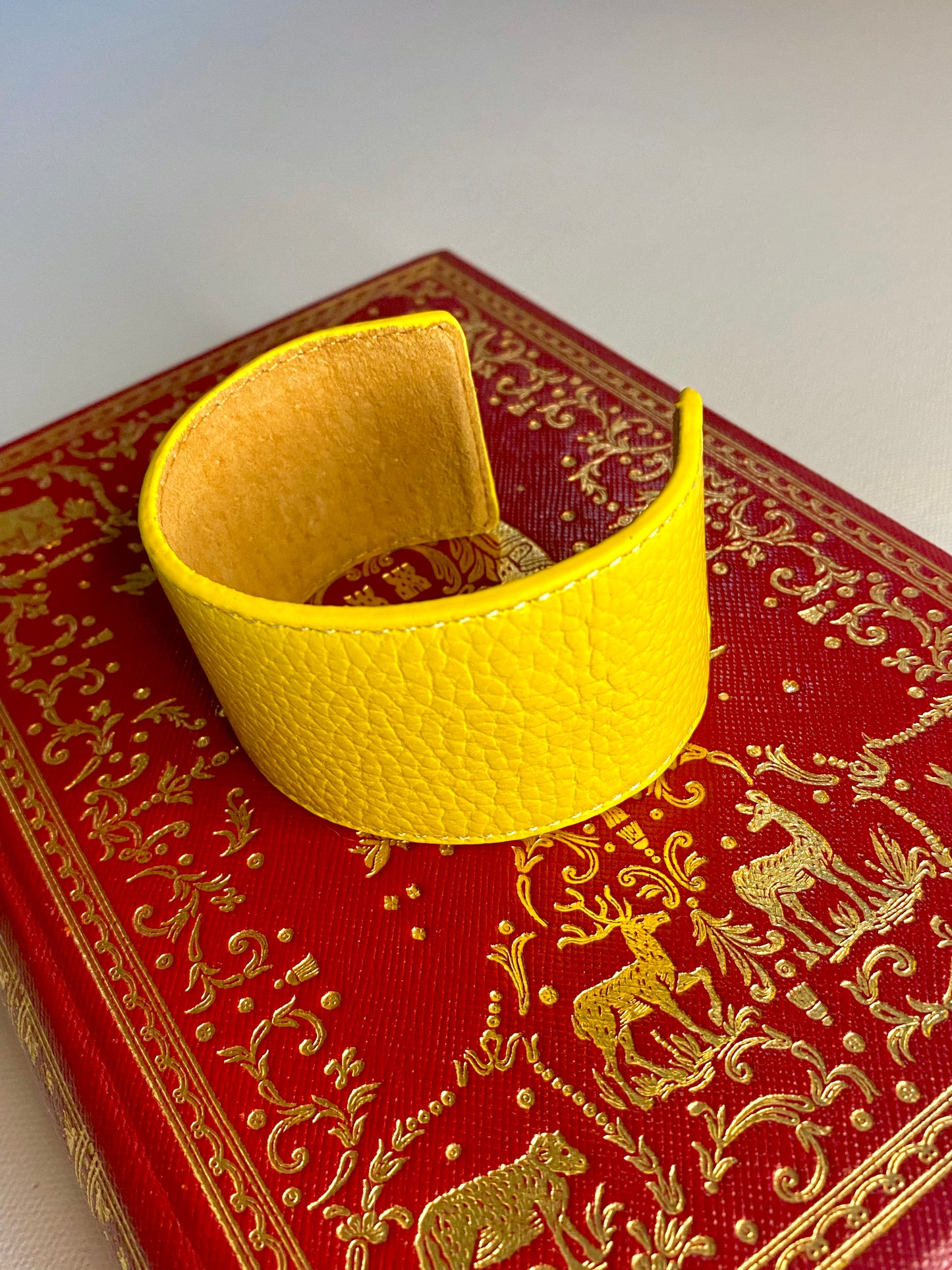 Leather yellow bracelet