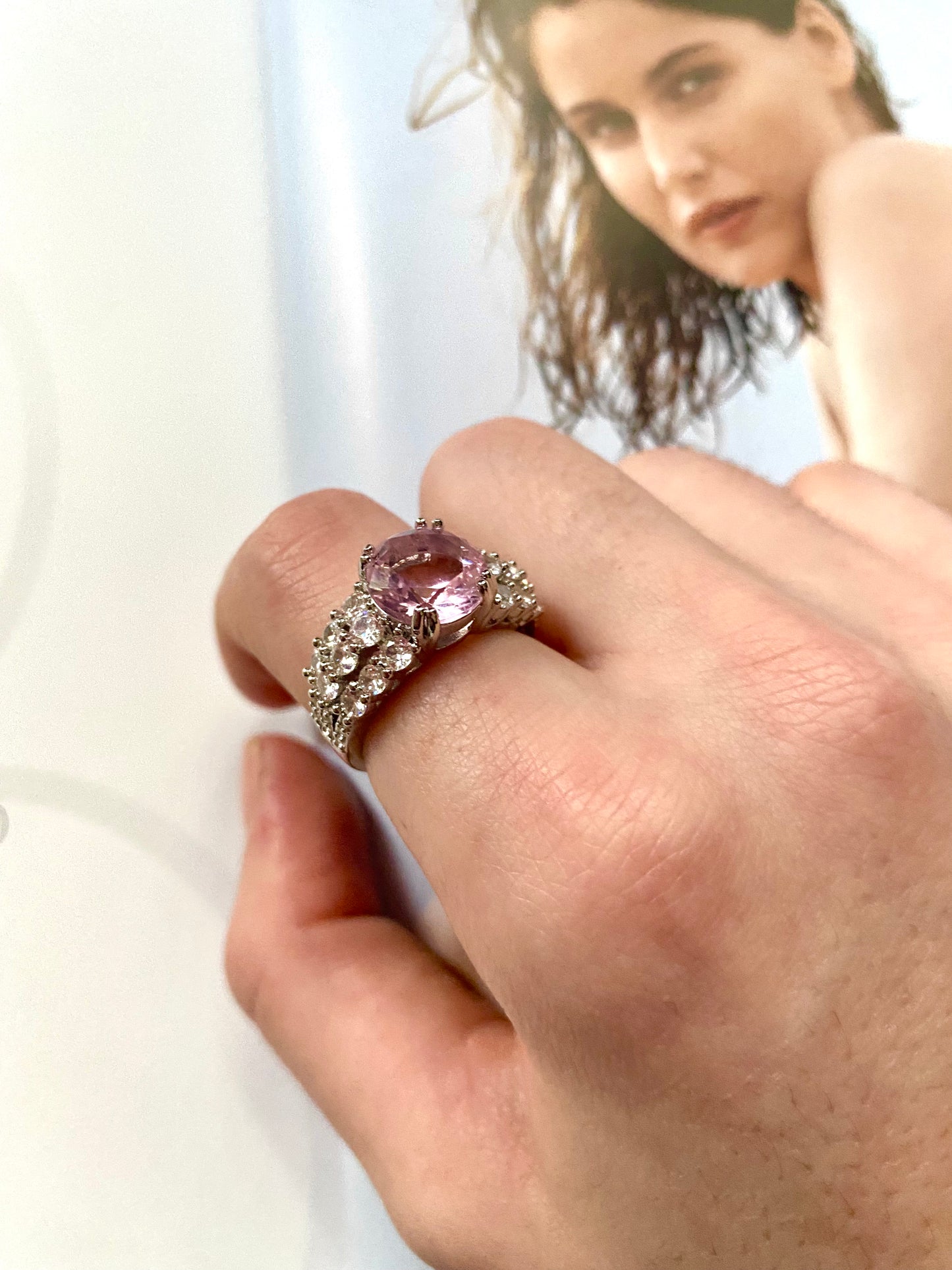 Bague en argent et cristal rose