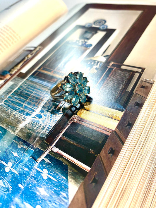 Blue flower ring