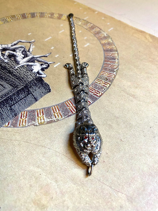 Pendentif lion